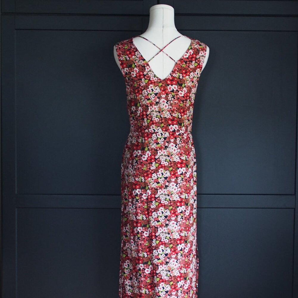 Vero Moda | Long Sleeveless Floral Dress - Picture 8 of 8
